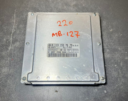 01-06 Mercedes W220 S-Class Engine Control Module Unit ECM ECU A113 1537679