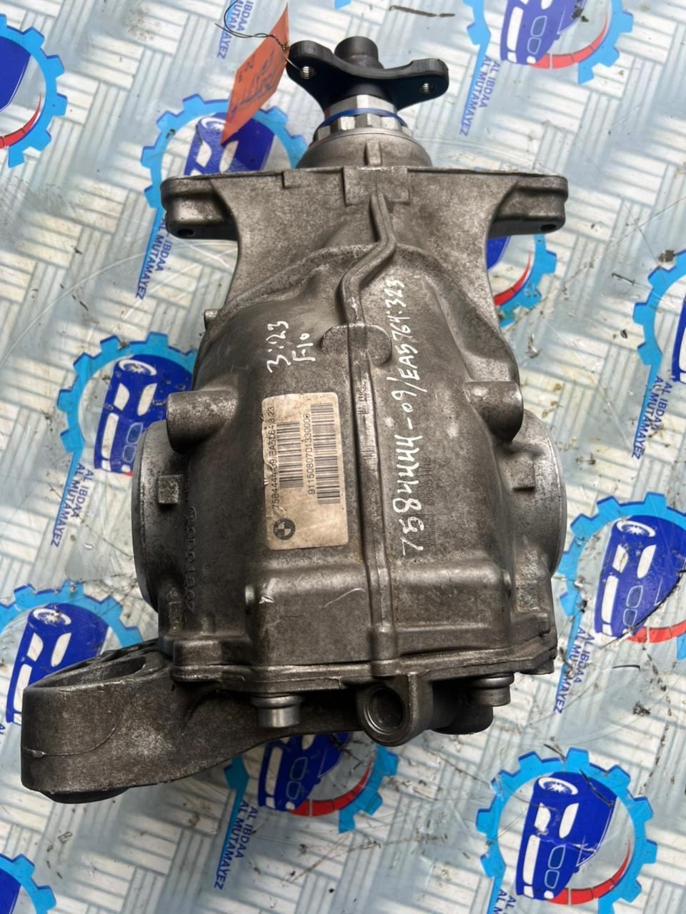 2012 BMW F06 F10 F12 F05 Rear Differential Gear Carrier 3.23 Ratio OEM 7584444