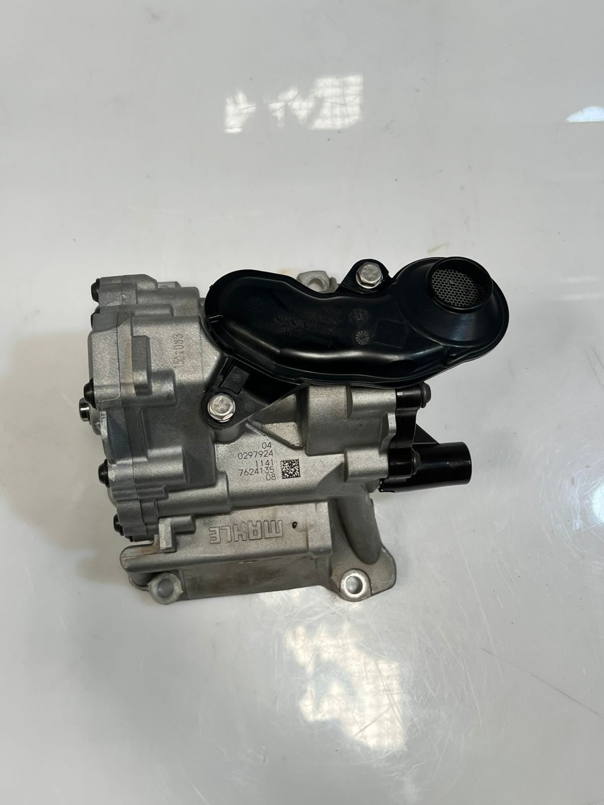 2006 BMW Mini Cooper F55, F56, F57 B38 B48 Engine Oil VACUUM Pump 7624135 