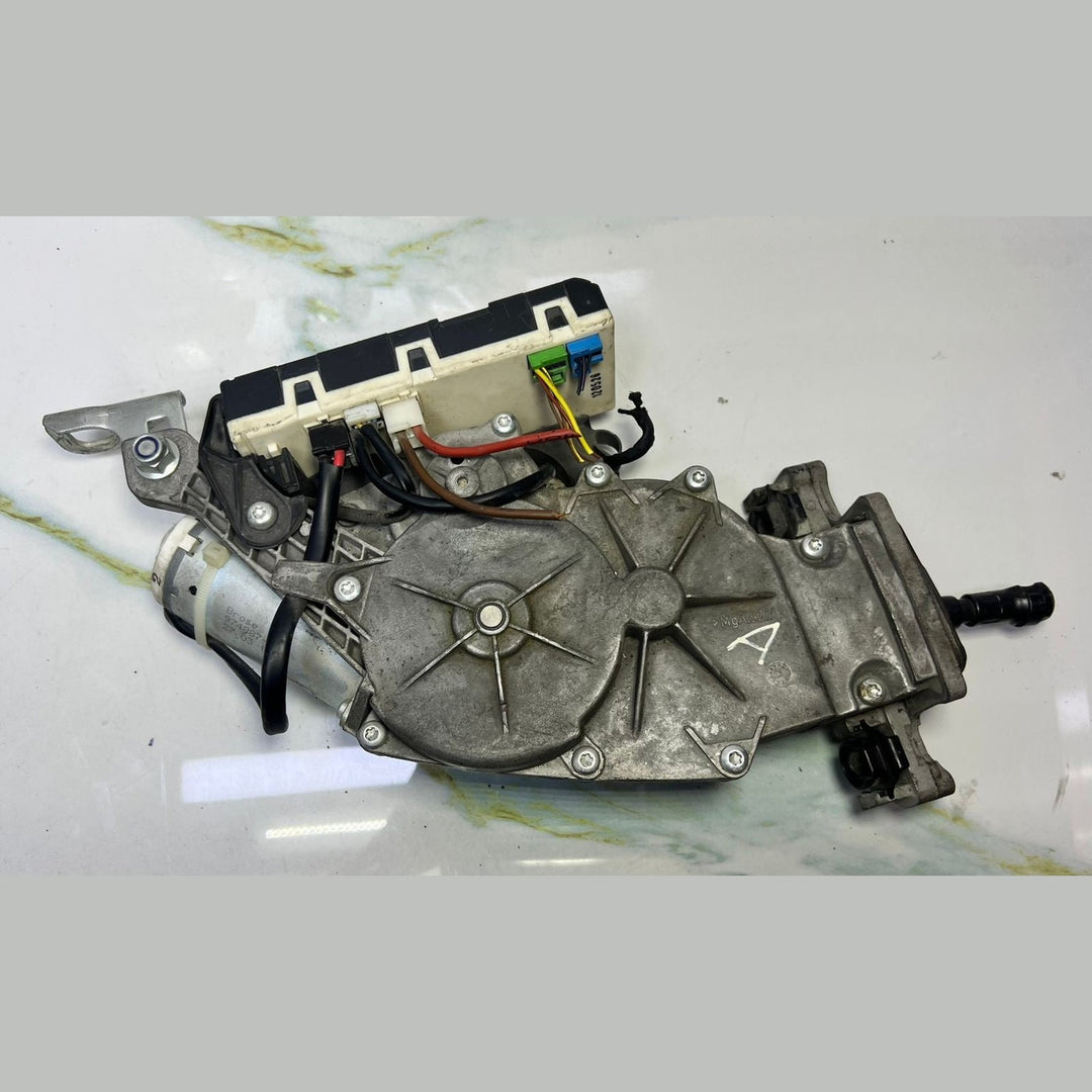 Mercedes W204 W212 Power Tailgate Liftgate Motor Actuator A212 8203642 OEM