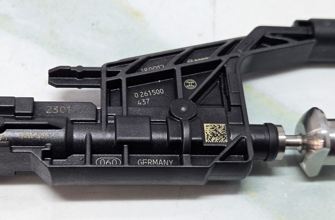 BMW Petrol Engine B46 B48 Fuel Injector Petrol 8656548 OEM Single Piece