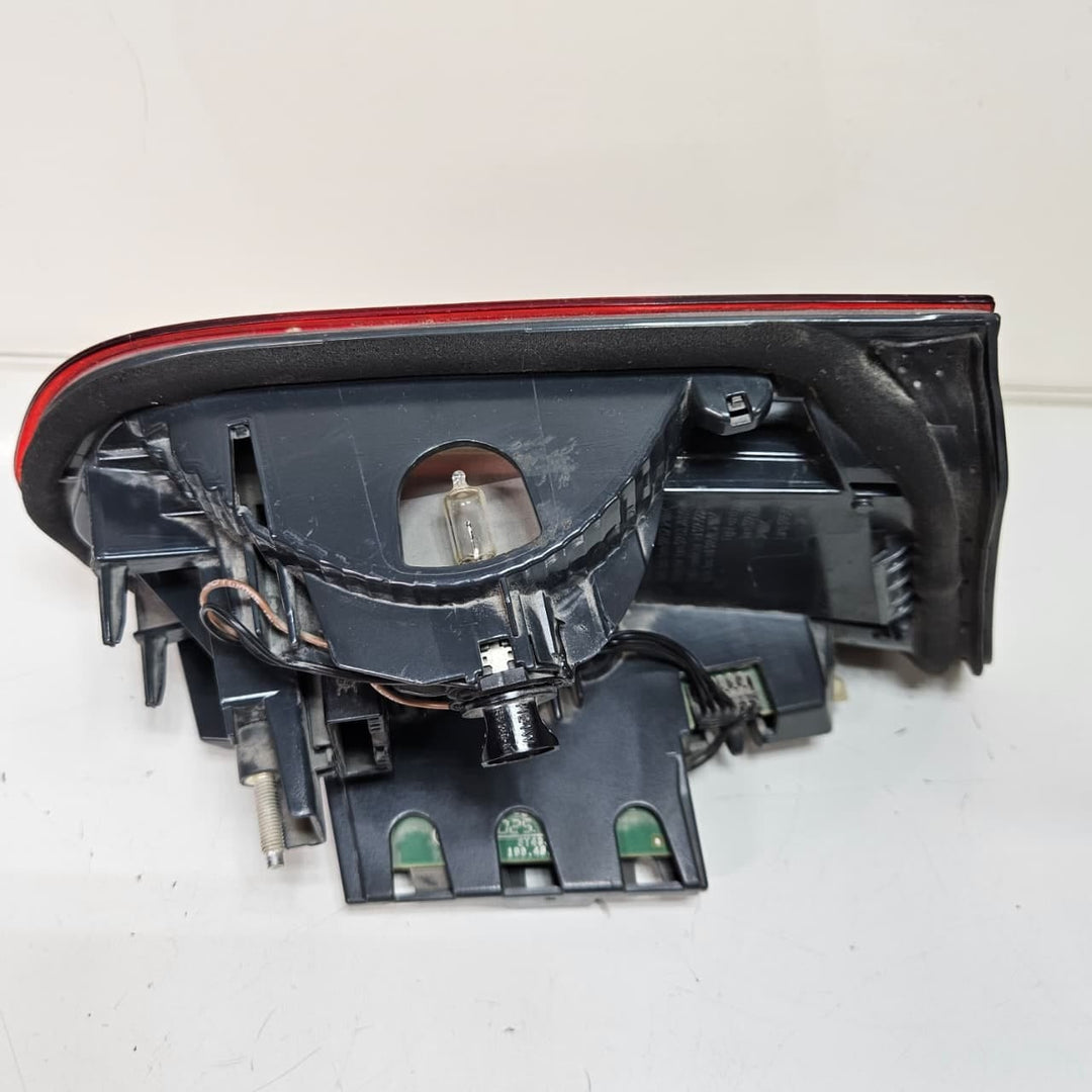 7369120-BMW 3 Series F30 F31 F35 LCI M3 F80 Rear Inner Taillight Right Side OEM
