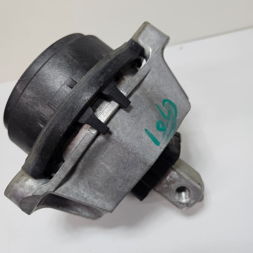 2018-2023 BMW  3 5 Series G30 X3 G01 X4 G20 Engine Mount 6860472