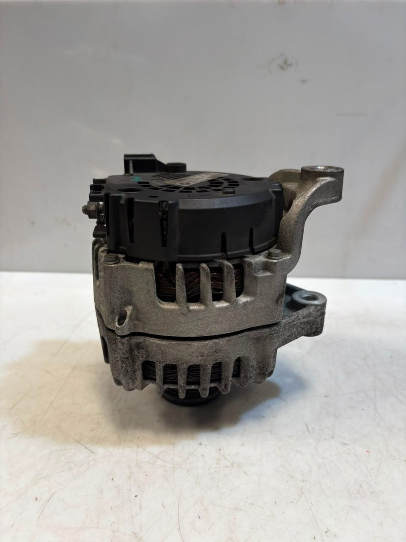 2011-2017 BMW 5 Series X3 F10 F11 F25 N47D20C Alternator 8507625 OEM