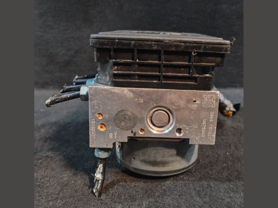 BMW F45 216D 2015 DSC ABS BRAKE PUMP CONTROL MODULE UNIT - 6878051