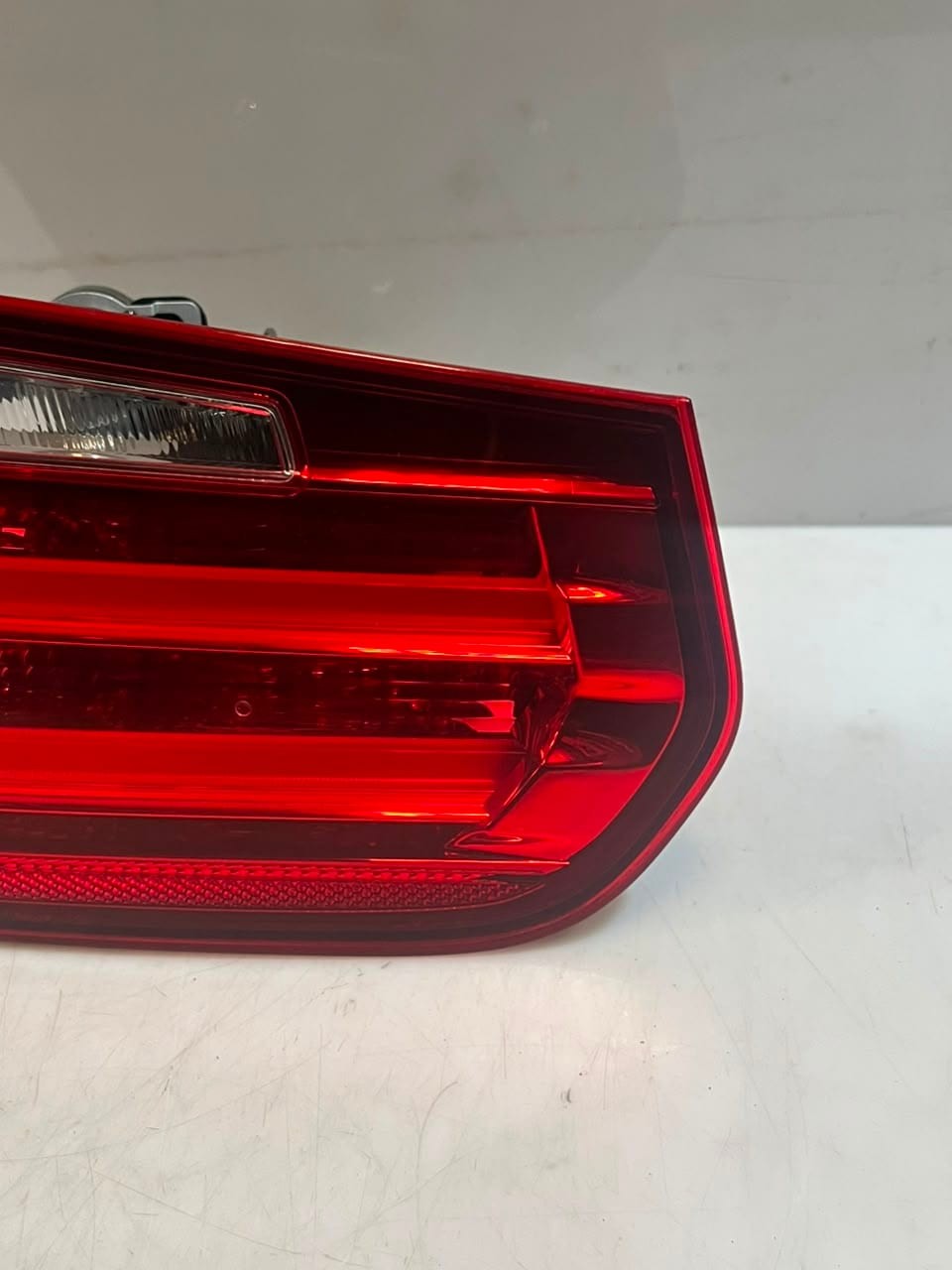 2012-2015 BMW 3 Series F30 320i 328i Rear Left Inner Taillight Assembly 7259915