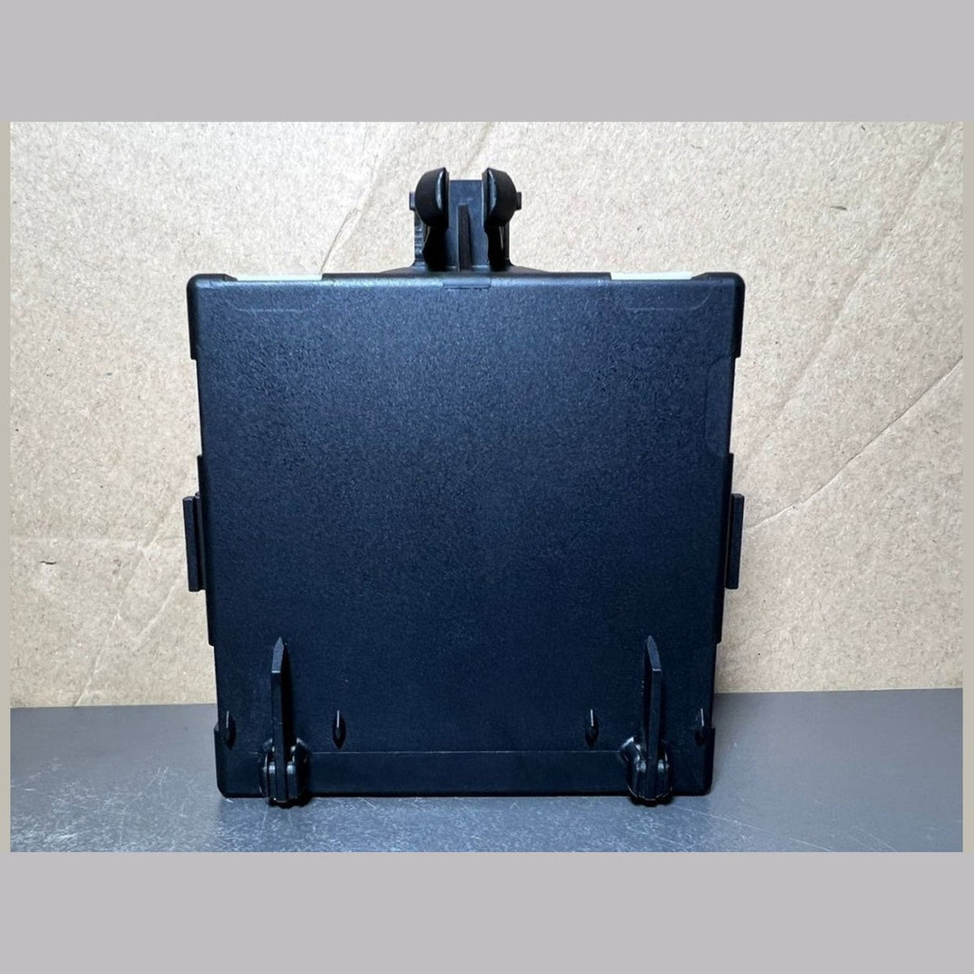 Mercedes-Benz W205 C-Class Front Right Side Door Control Module A205 9006013 OEM
