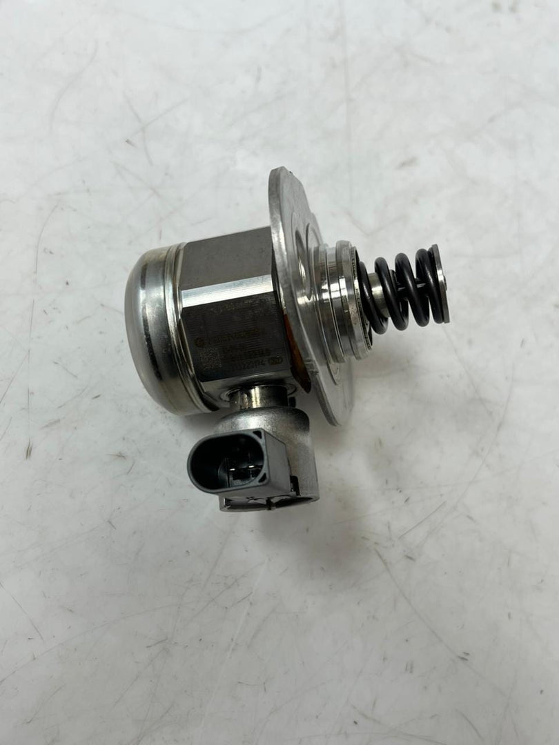 2012-2016 BMW 328i F30 F31 F32 F33 F34 F36 N20 High Pressure Fuel Pump 7584461