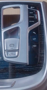 Bild in die Galerieansicht laden, BMW G11 G12 CENTER CONSOLE TRIM COVER WITH KNOB CONTROLLER SWITCHES,  9352292