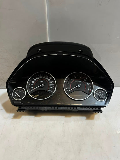 2016 BMW 3 Series F30 F31 F32 F34 320i SPEEDOMETER Instrument Cluster 6804979
