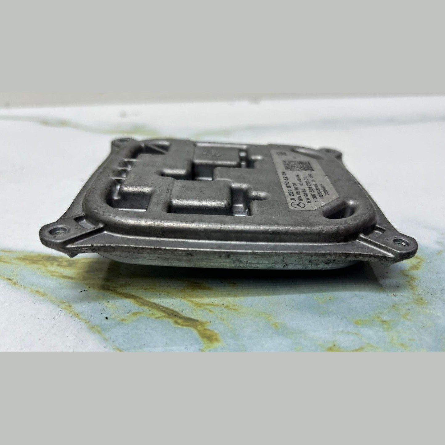 Mercedes-Benz Headlight Control Unit A 221 870 62 89