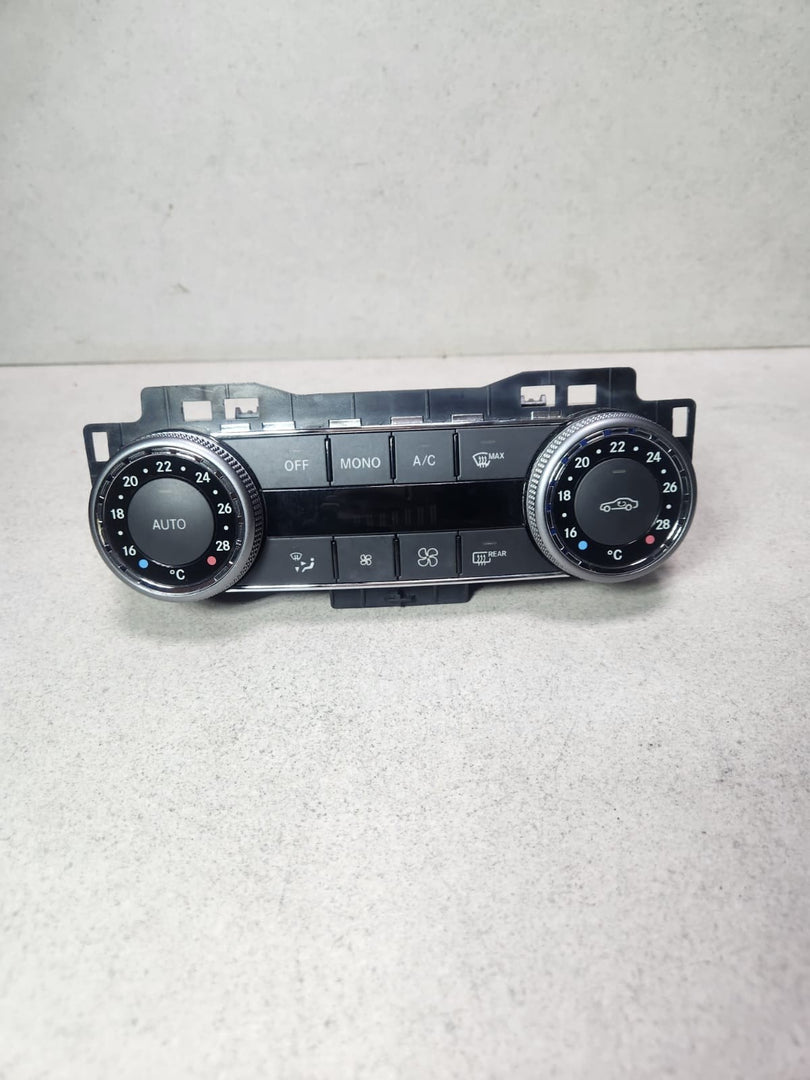 2010-2012 Mercedes-Benz C250 Climate Control Unit 2048309885 C-Class W204 