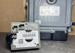 Bild in die Galerieansicht laden, Mercedes W218 ECU Engine Control Module Ignition Key Switch Set A278 9001000 OEM