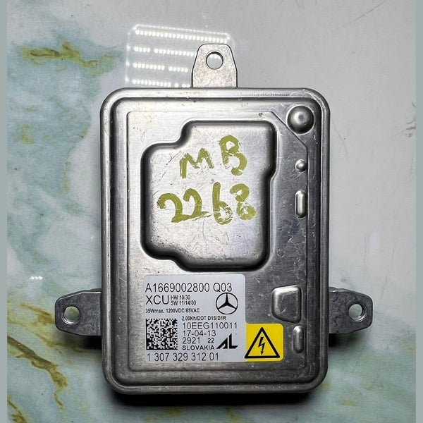 Mercedes Xenon HID Headlight Ballast Control Unit A1669002800 GLK SLK CLS GL