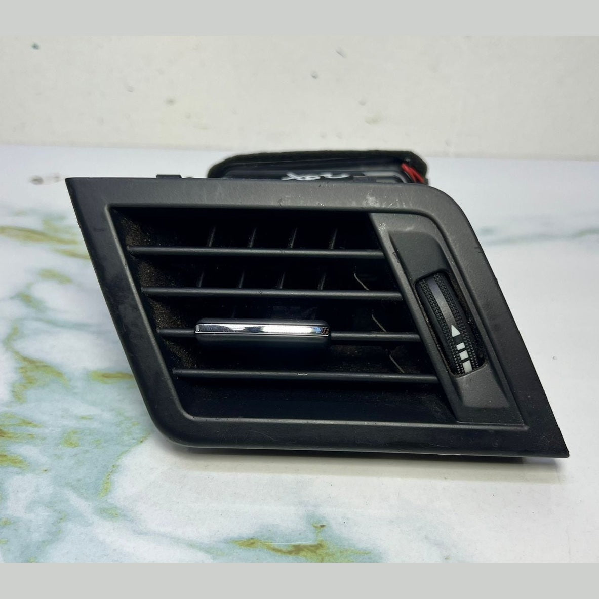 Mercedes Benz Air Vent Front Left A2078300154 E-Class W207