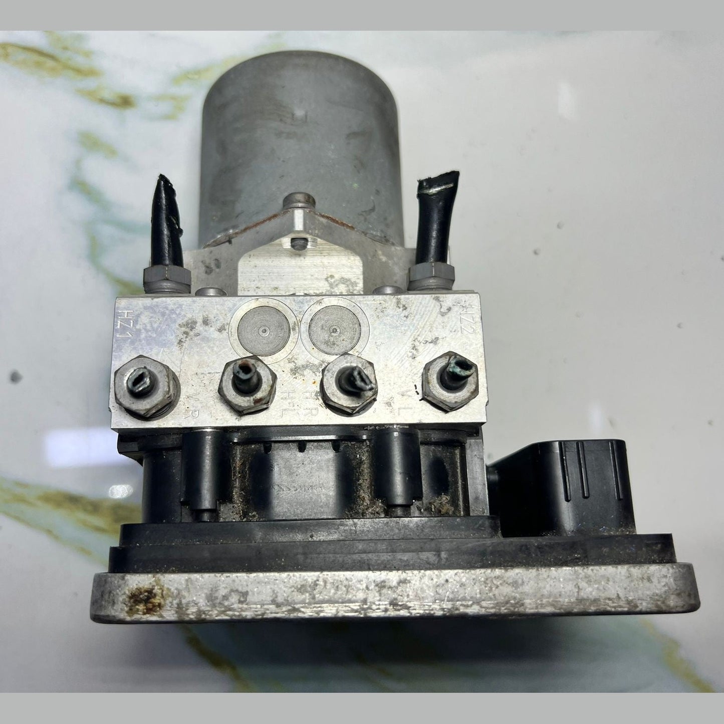 17-22 Mercedes W167 GLE350 GLS ABS Anti Lock Brake Pump Module A167 9002511 OEM