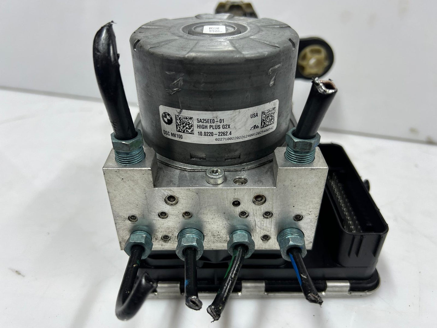 2020-2024 BMW 330i Abs Anti Lock Brake Pump Control Unit 5A25EE0