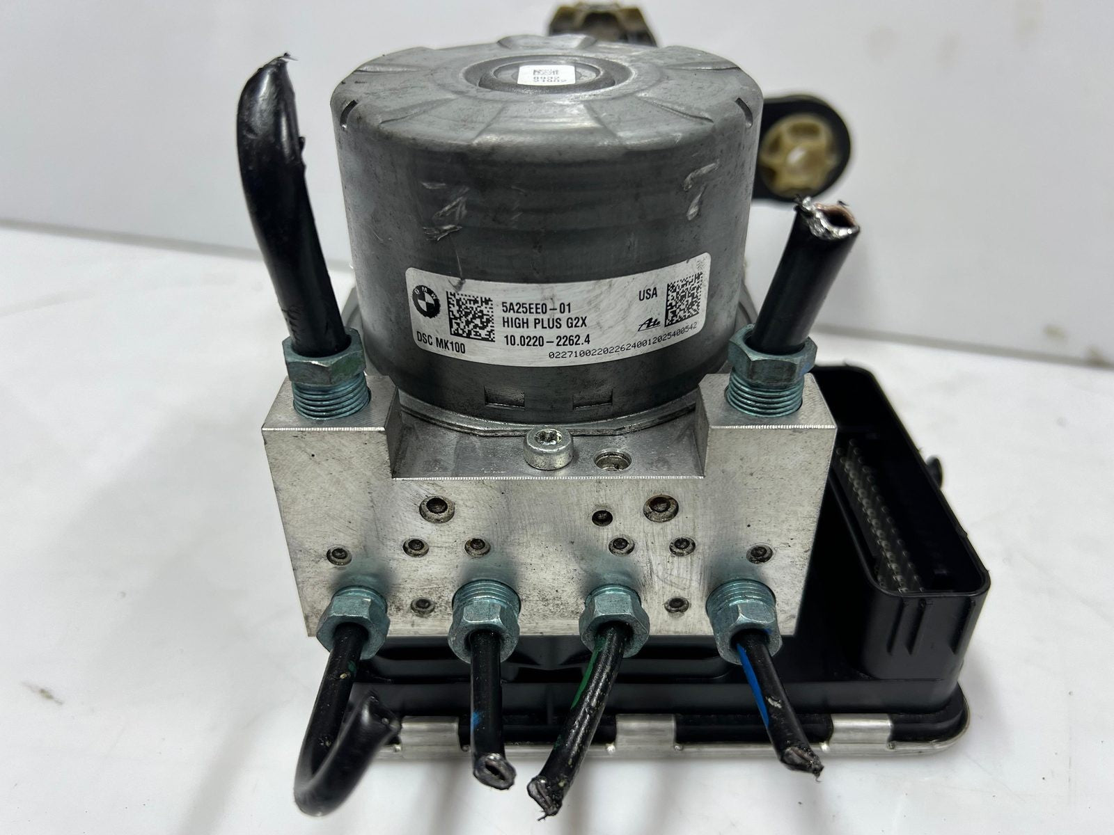 2020-2024 BMW 330i Abs Anti Lock Brake Pump Control Unit 5A25EE0