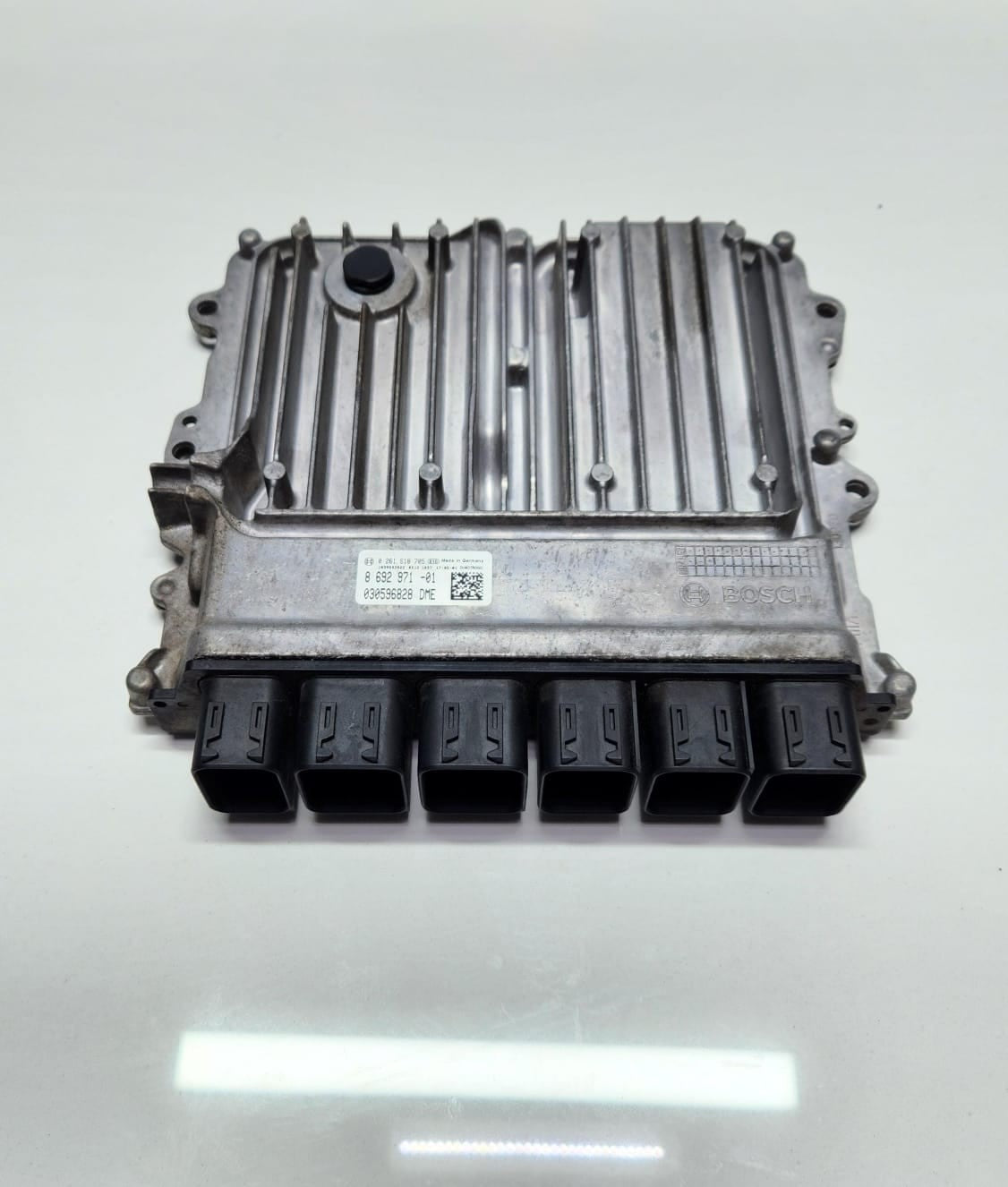 2017-2020 BMW 120i Engine Control Unit ECU 8692971 220i 230i 320i 330i 420i OEM