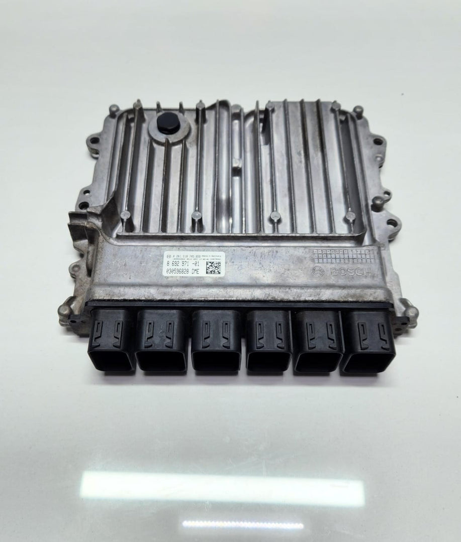 2017-2020 BMW 120i Engine Control Unit ECU 8692971 220i 230i 320i 330i 420i OEM