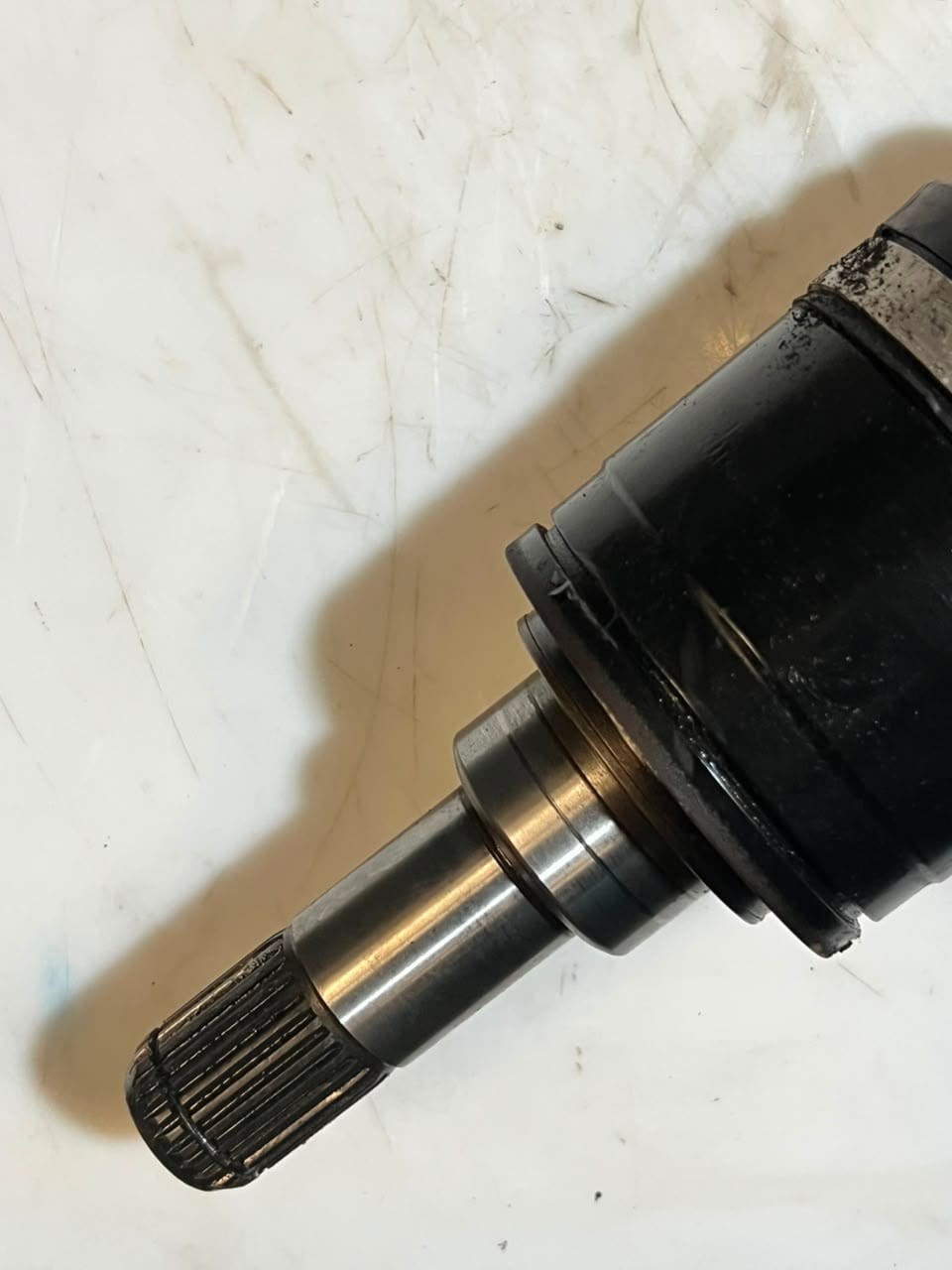 2011 BMW 3' 4' F30 F31 F32 F33 F36 LCI 328i Rear Right Axle Shaft 7637444 OEM