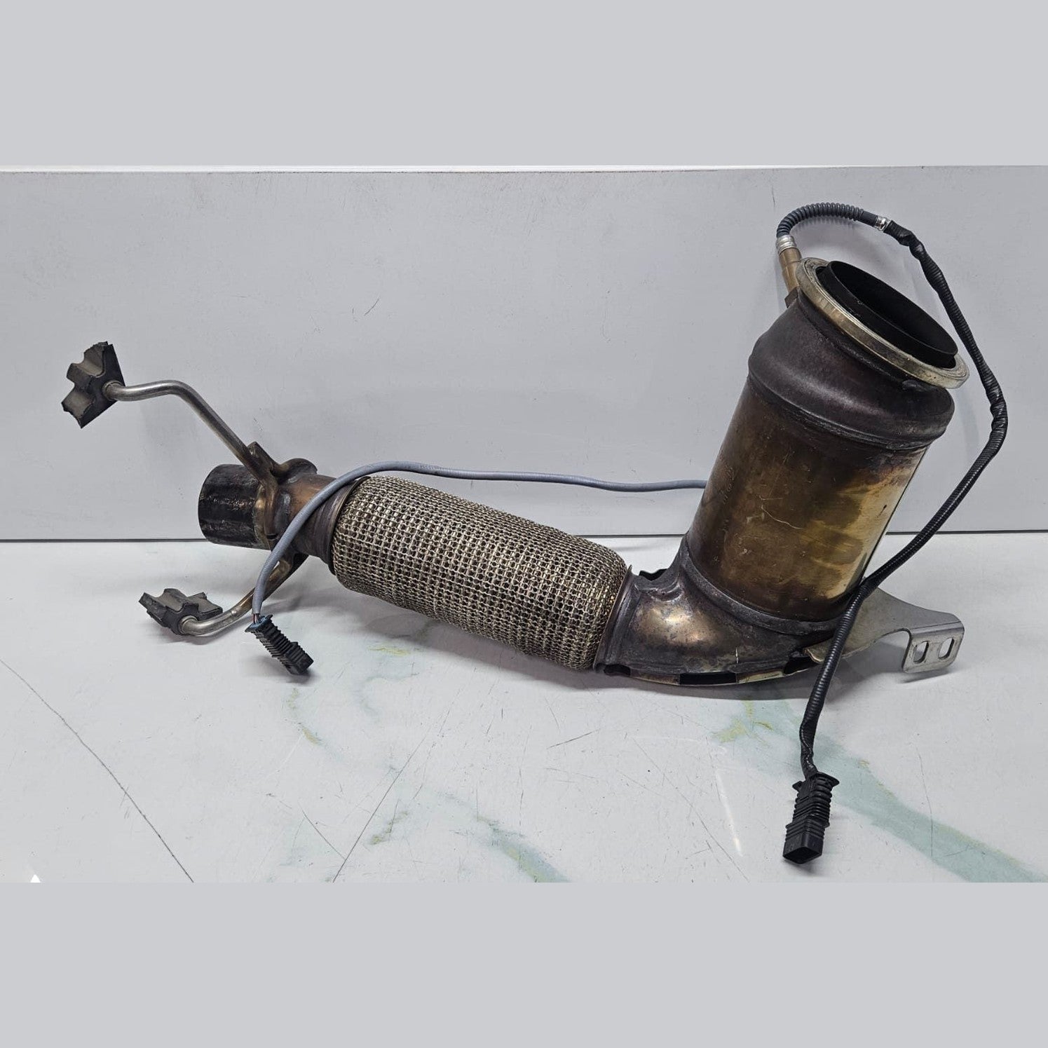 2018-2020 BMW X2 F48 B38 Catalytic Converter 8616302 OEM