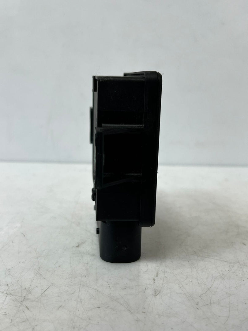 2010-2017 BMW X3 F10, F11 5 F25 Parking Brake Control Module 6863800 OEM