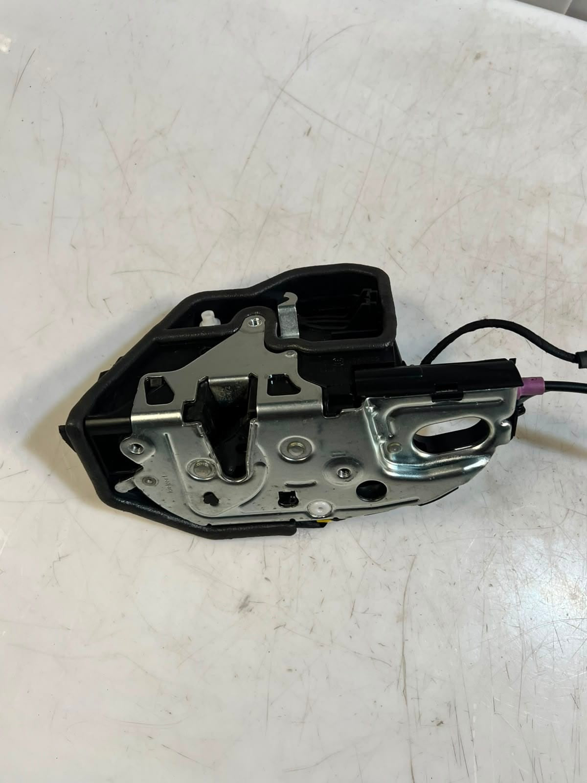 BMW 5' F07 Gran Turismo Door Lock Front Left Auto Soft Close 7149435 OEM