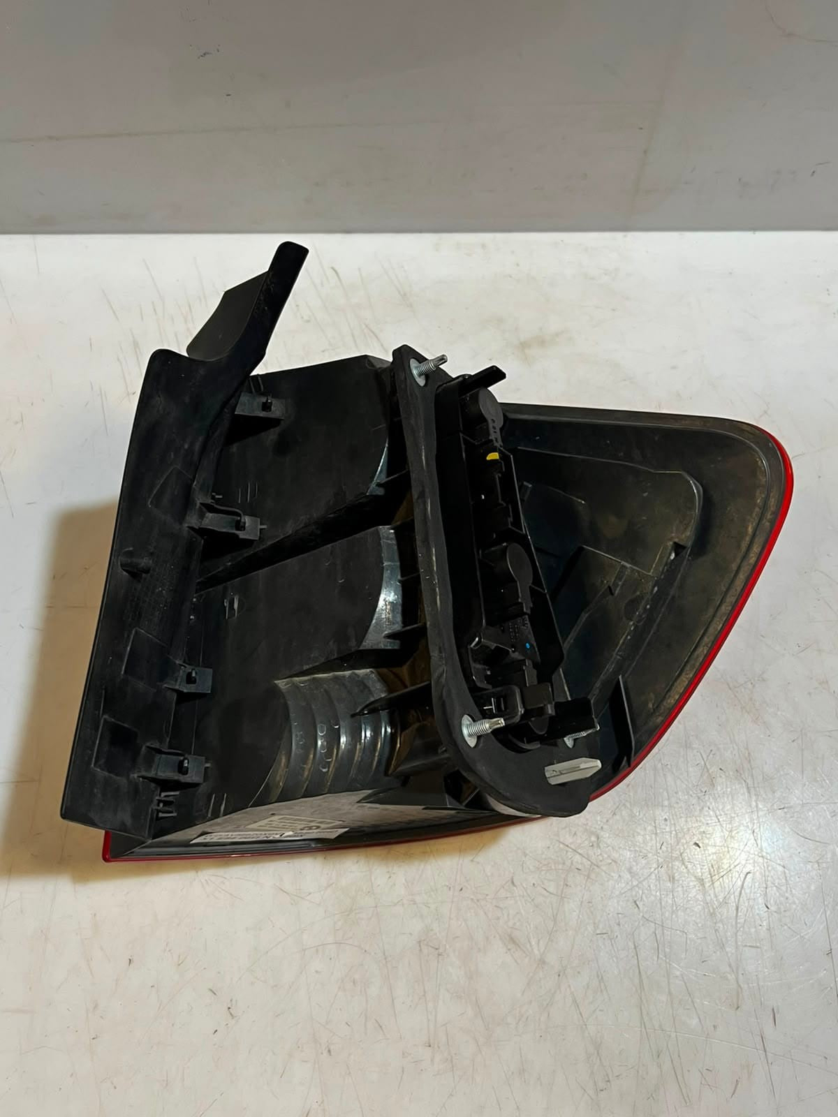 2010-2015 BMW X1 E84 Tail Light, Left SIDE BACK LIGHT 2990109 ECE
