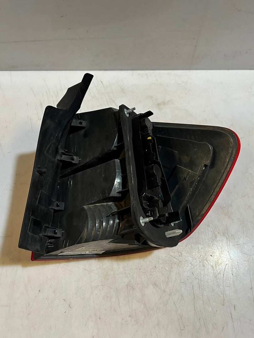 2010-2015 BMW X1 E84 Tail Light, Left SIDE BACK LIGHT 2990109 ECE