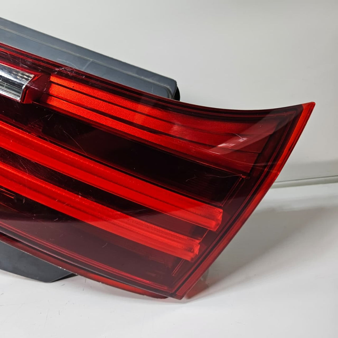 7306168-2010-2017 BMW 5 Series F07 GT F10 535i GT Rear Light in Trunk Lid Right 