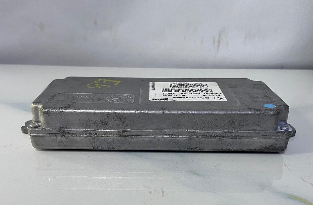 OEM BMW F01 F10 F30 F32 F06 F12 REAR VIEW CAMERA MODULE 9302256