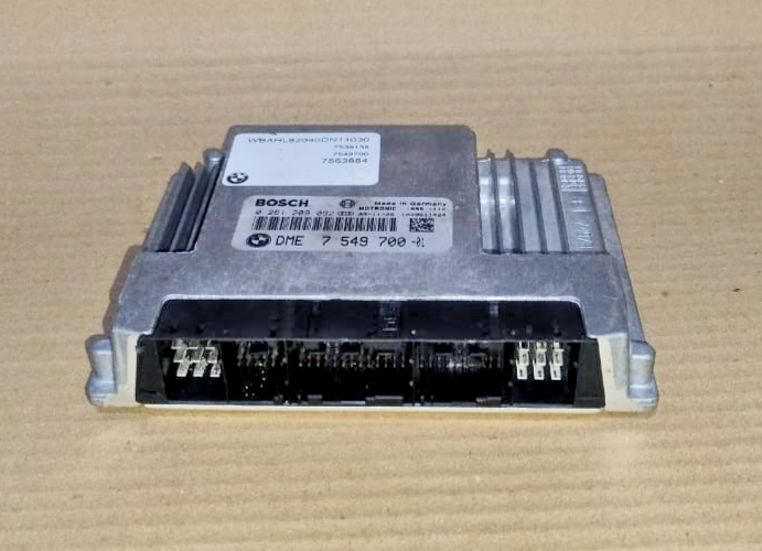 BMW E60 E61 E63 E64 E65 E66 5 6 7 series 5.0i N62 ENGINE DME CONTROL ECU 7549700