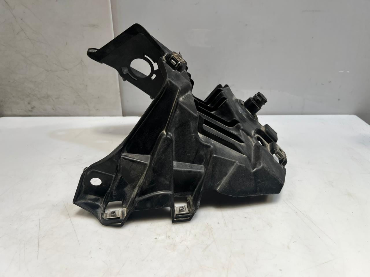 2015 BMW X6 F16 X5 F15 Front Right Fender Bracket WING PANEL HOLDER 7294544