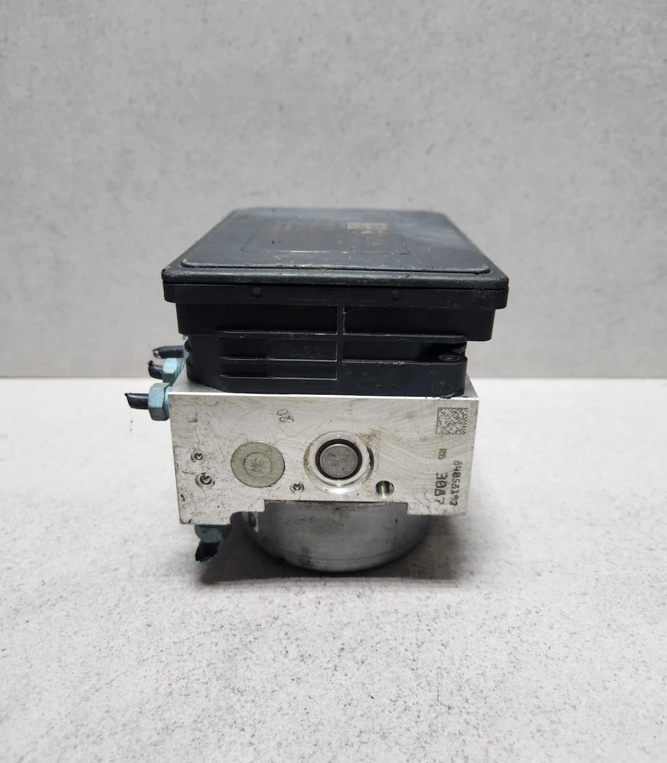 2018-2020 BMW X2 Anti Lock Brake Pump Controller 6893712 X2 and BMW X1 F48