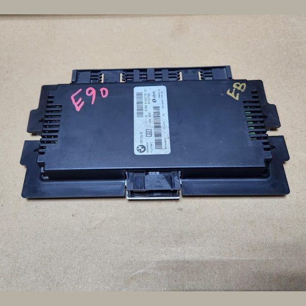 2004-2007 BMW 330i Footwell Module 9153779. E90 and E87 FRM 22