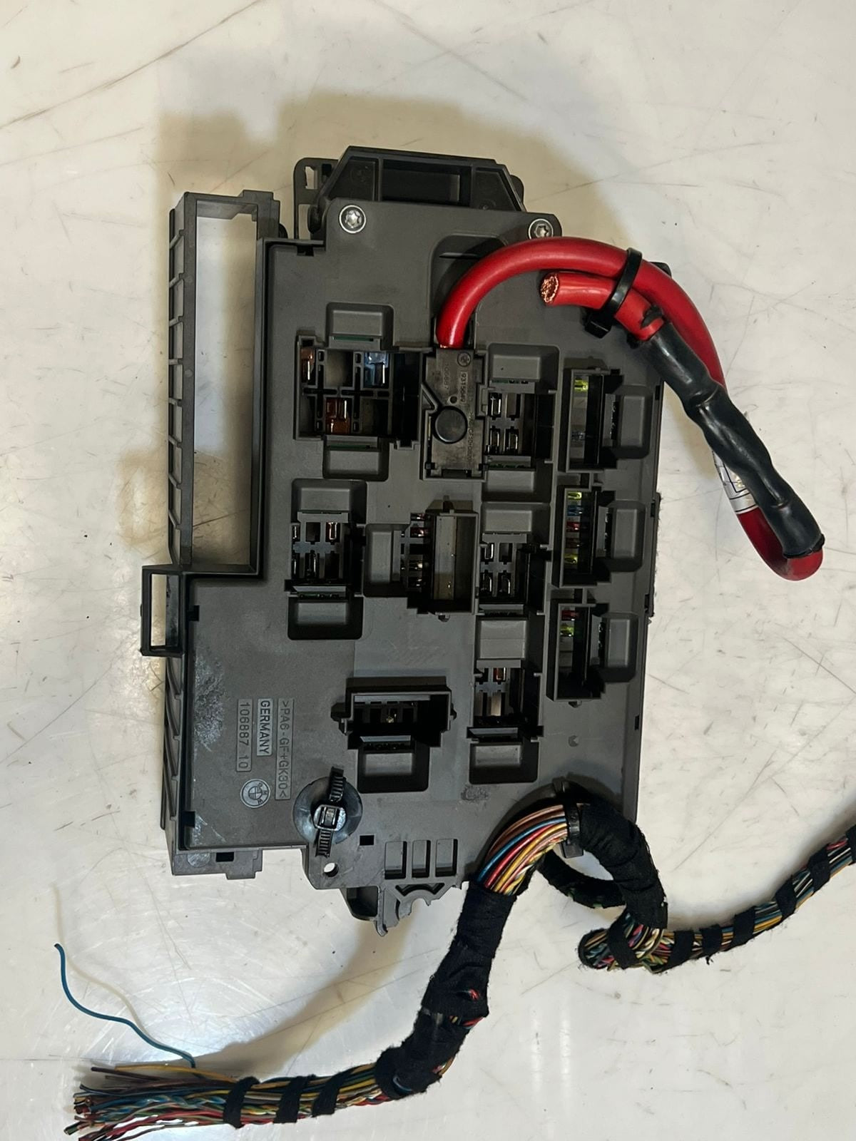 BMW Z4 E89 Sdrive18i Power Distribution Fuse Box Front Plastic Metal 9154971 OEM