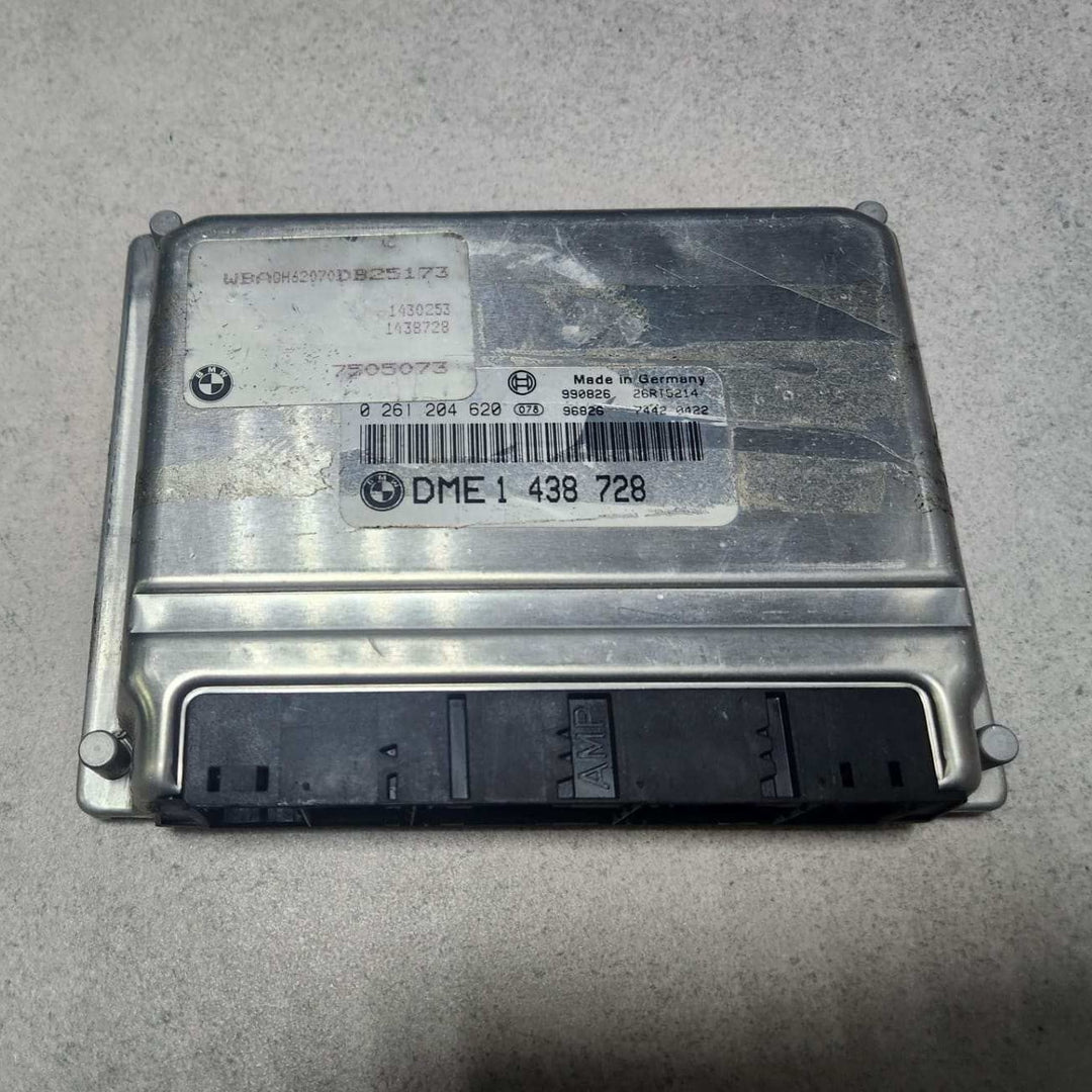 1999-2001 BMW 740i Engine Control Unit 1438728 E38 735i M62