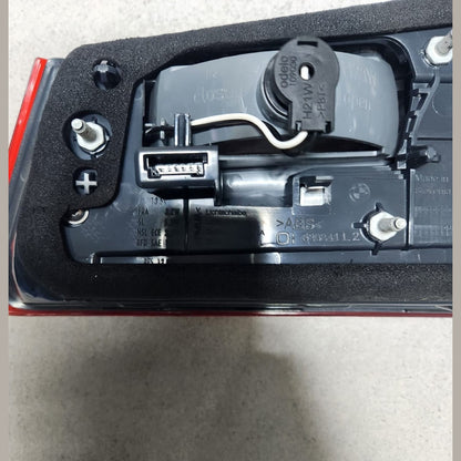 2019 BMW M5 Left Inner Taillight 9481823 5 Series G30 F90 530i and M5