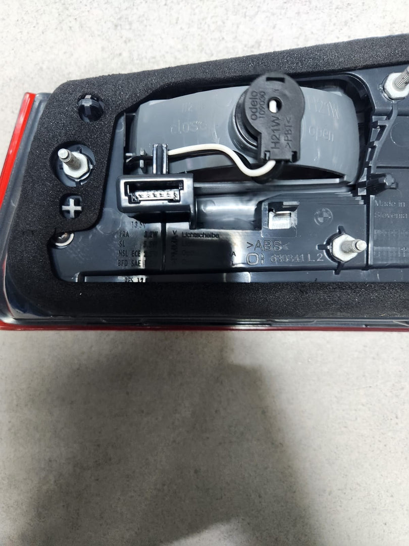 2019 BMW M5 Left Inner Taillight 9481823 5 Series G30 F90 530i and M5