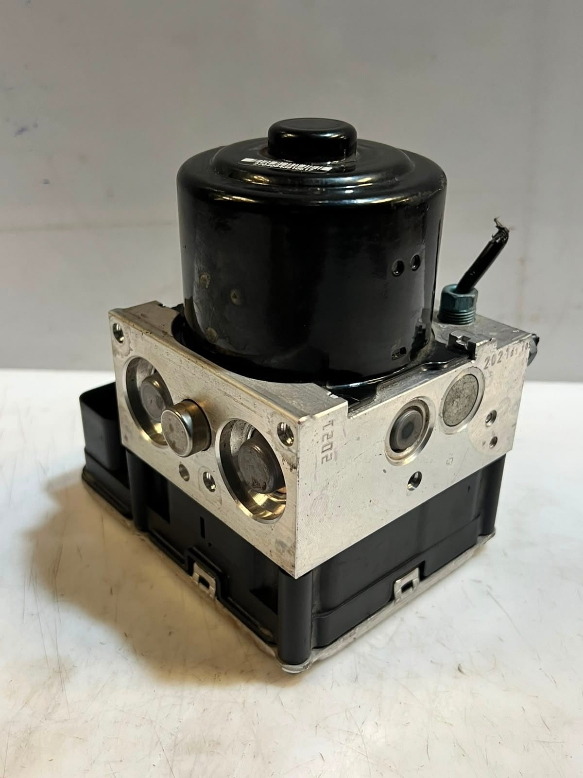 2011-2017 BMW X3 F25 X4 F26 ABS DSC Pump Control Module 6851086 OEM
