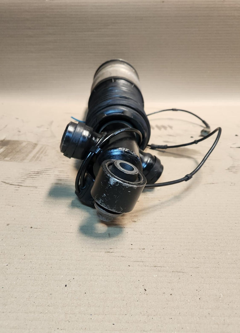 2013-15 BMW 740i 7 Seri F01 F02 F03 F04 Rear Left Air Suspension Strut 6858811 