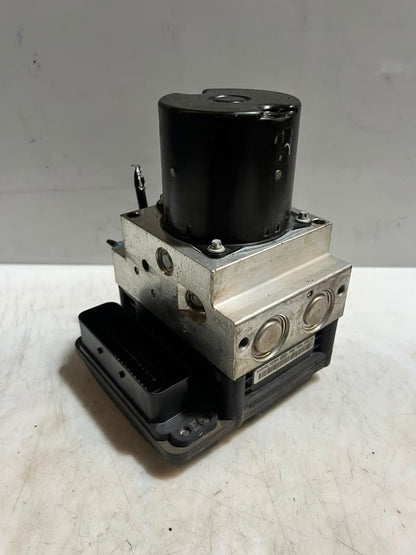 2010-2015 BMW 5 7 Series F01 F02 F07 Gran Turismo 740i ABS Pump 6795069 OEM