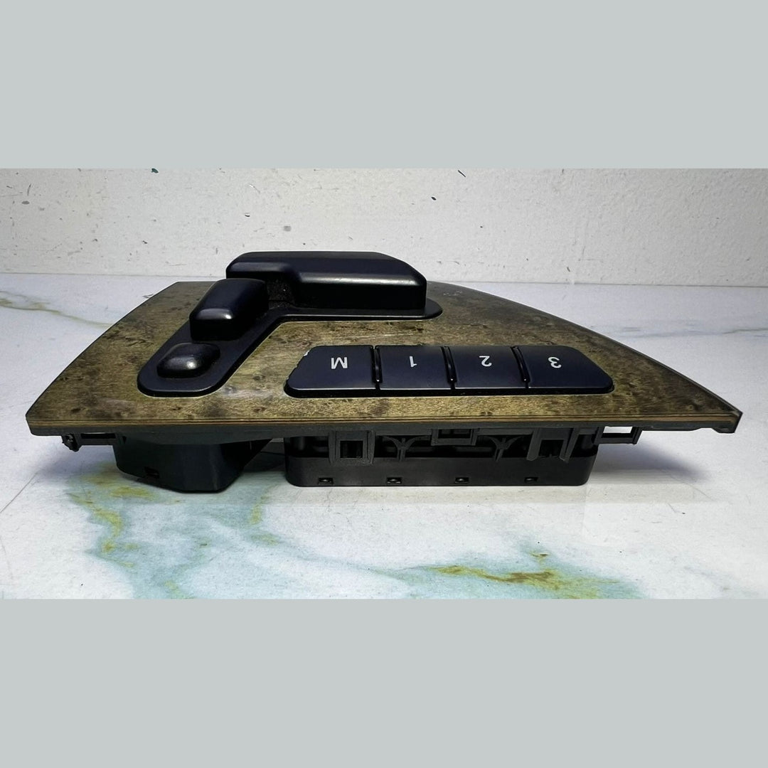 2008-14 Mercedes-Benz C63 AMG Seat Switch Control Panel A2048701679 W204 C-Class