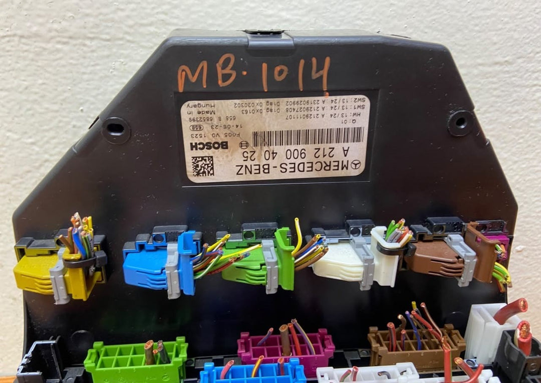 Mercedes-Benz E-250 Sam Fuse Box Control Unit A2129004025 E-Class W212