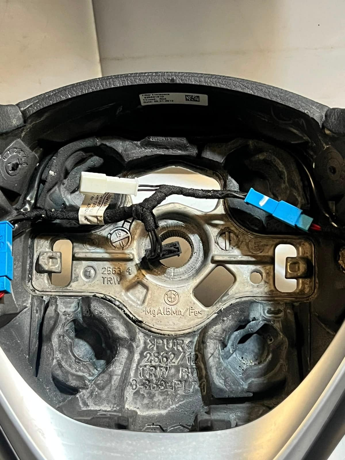 BMW 1, 2, 3 Series F20 F30 F31 F35 328i Sport Steering Wheel 6256218 OEM