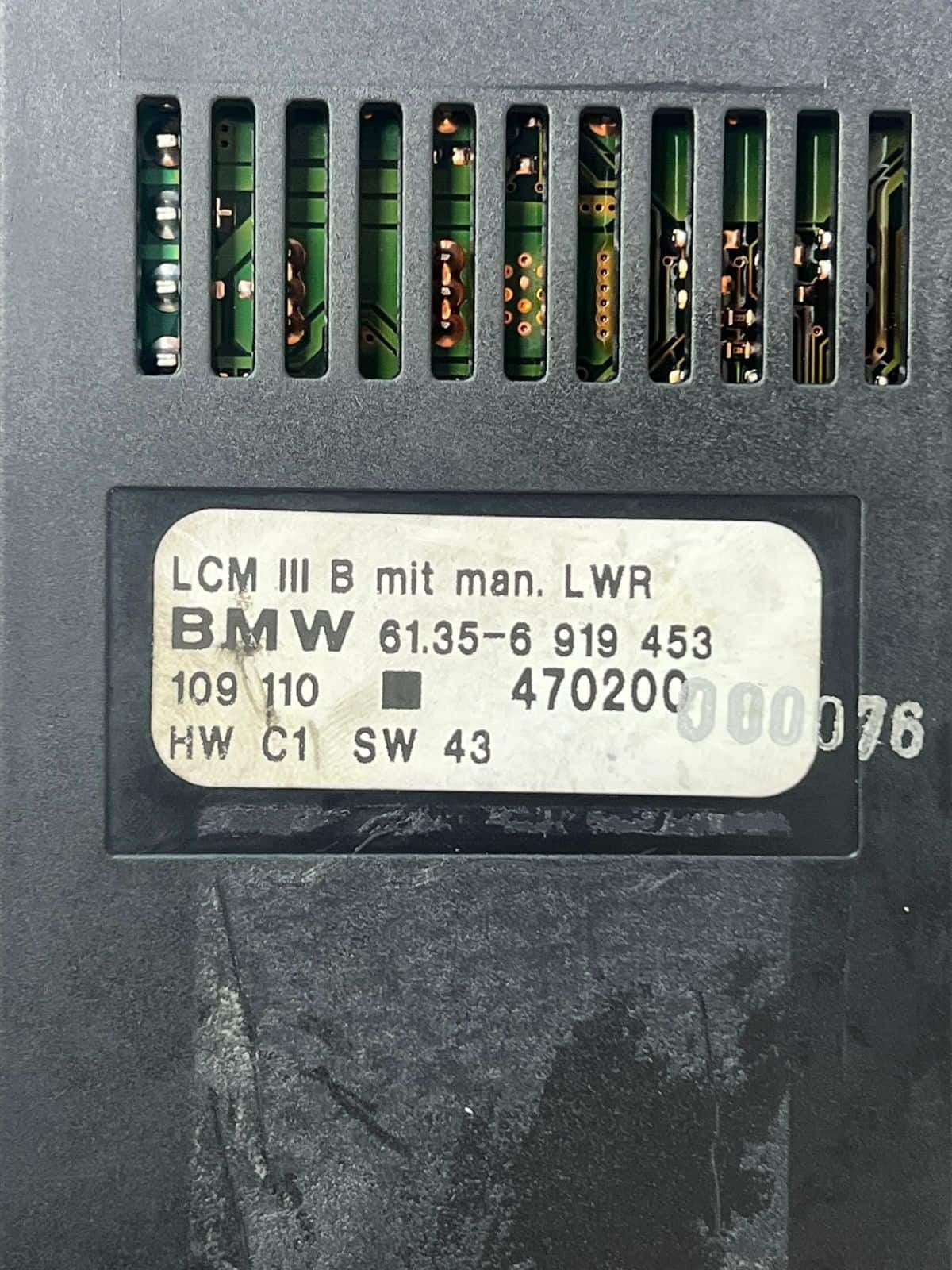 1996-2000 BMW 528i 5 Series E39 LCM III Light Control Module 6919453 OEM