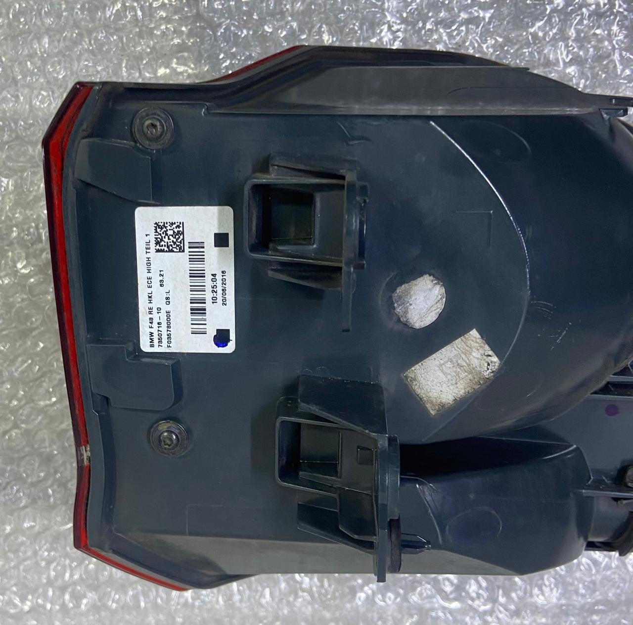 OEM BMW X1 F48 N/S RIGHT SIDE REAR TAIL LIGHT 7350716