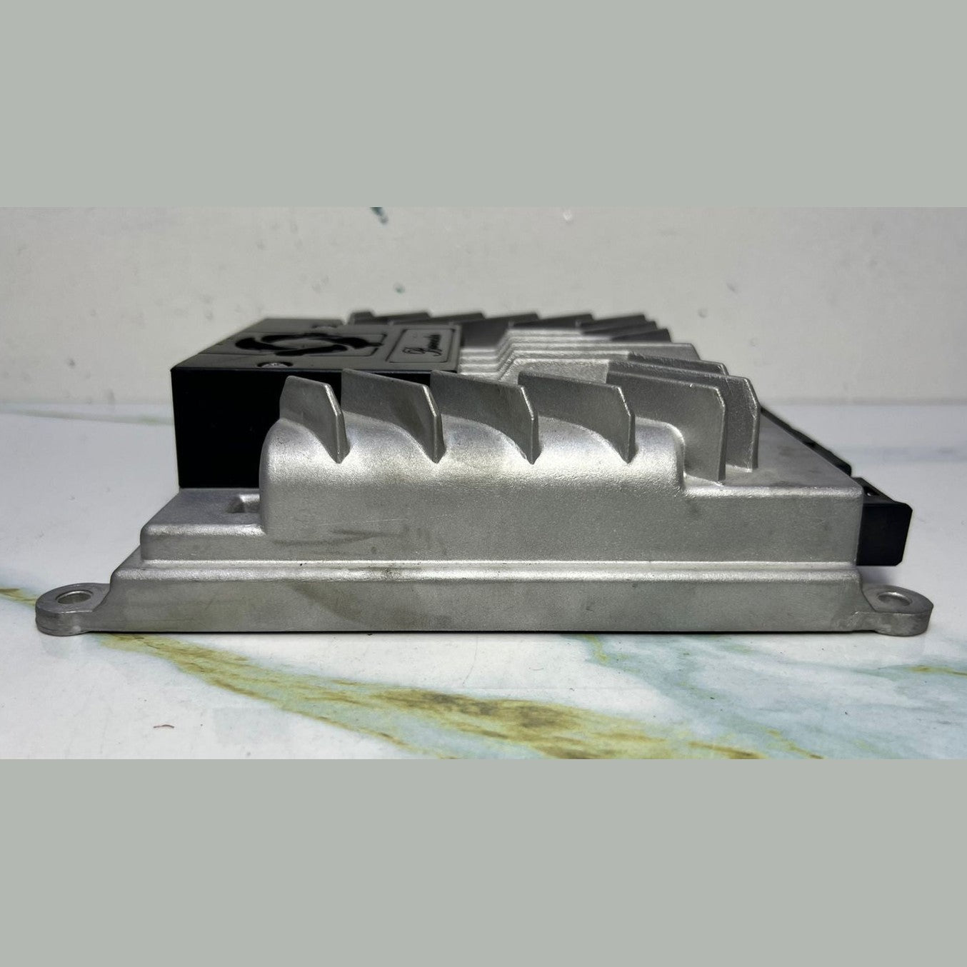 Mercedes W222 Burmester ASK Premium Sound Amplifier Assembly A222 9005110 OEM