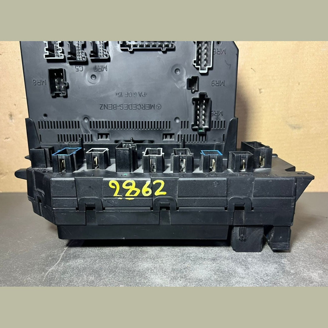 Mercedes W221 S-Class Front Fuse Relay Box SAM Control A221 5403150  A2215402862